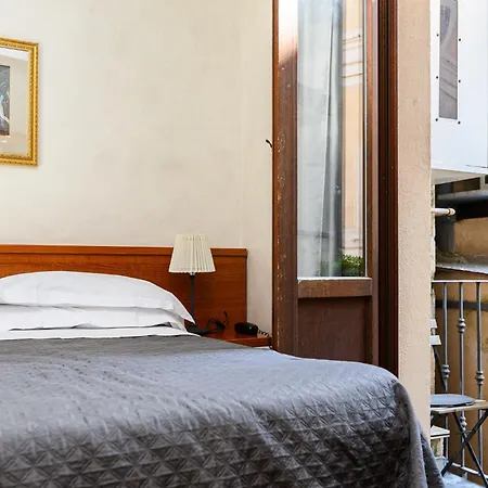 Domus Julia Trevi - Spagna 4*