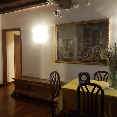 Pensión Domus Julia Trevi - Spagna 4*