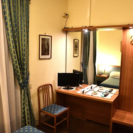 Domus Julia Trevi - Spagna 4*
