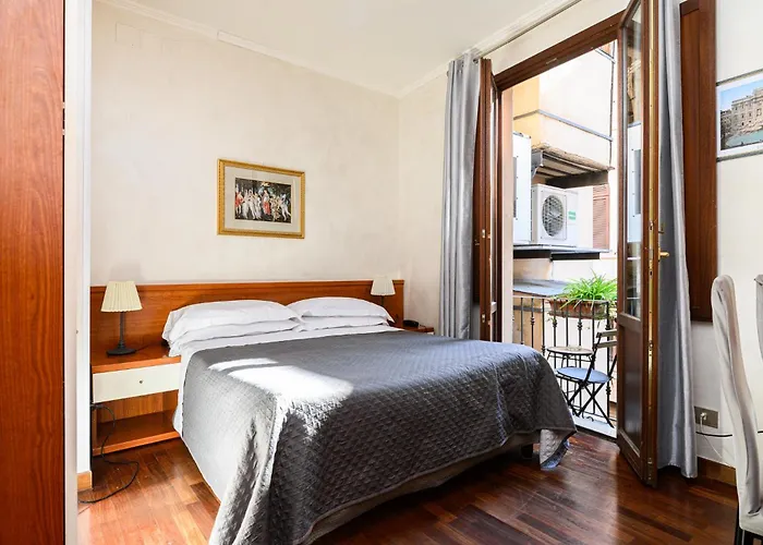 Vendégház Domus Julia Trevi - Spagna 4*