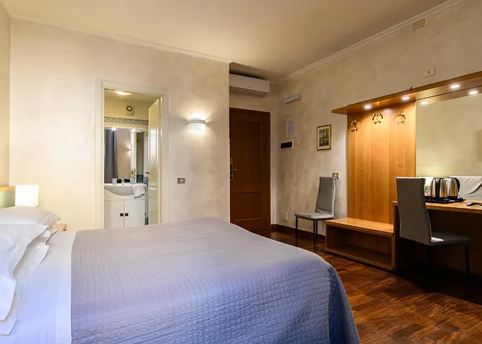 Vendégház Domus Julia Trevi - Spagna Róma