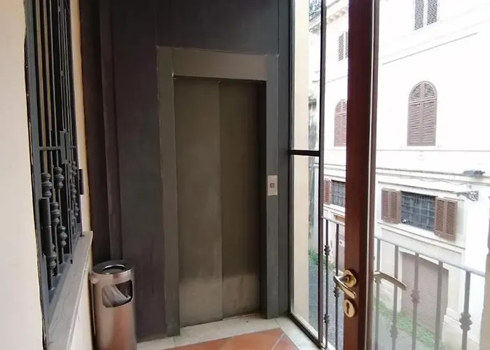 Domus Julia Trevi - Spagna Vendégház Róma