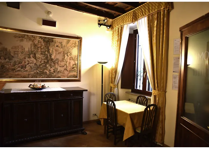 Vendégház Domus Julia Trevi - Spagna